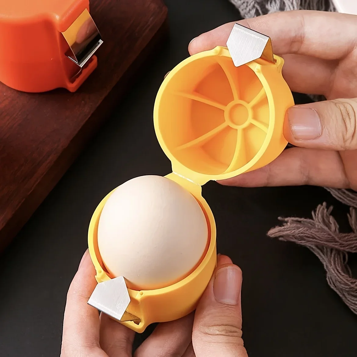 Kitchen Baking Essentials - Séparateur de coquille d'œuf en acier